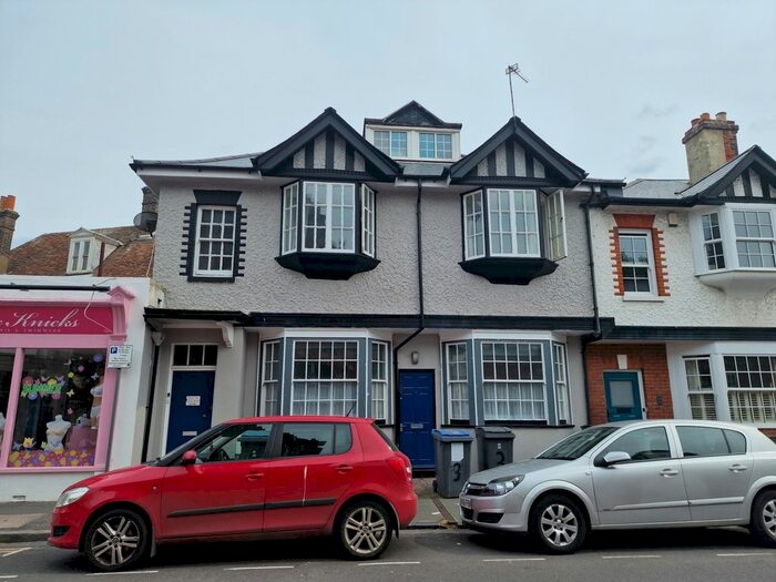 1 Bedroom Flat To Rent In Stanhope Road, Deal, CT14