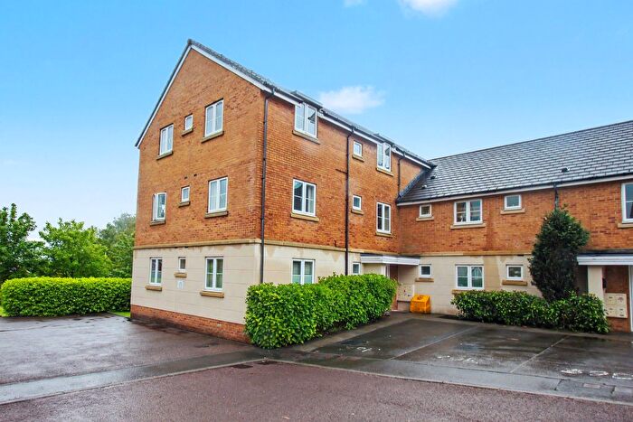 2 Bedroom Flat For Sale In Drum Tower View, Caerphilly, CF83