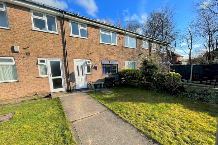 1 Bedroom Ground Flat To Rent In Turnberry View, Alwoodley, Leeds, LS17