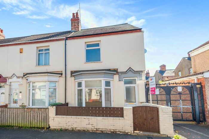 3 Bedroom Terraced House To Rent In Zetland Road, Stockton-On-Tees, TS19