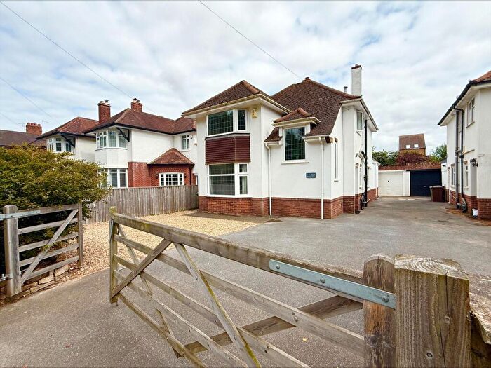 3 Bedroom Detached House For Sale In Hill Barton Road, Exeter, EX1