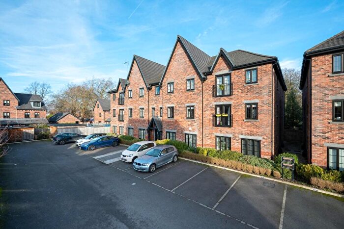 2 Bedroom Apartment For Sale In Toddbrook Close, West Didsbury, M20