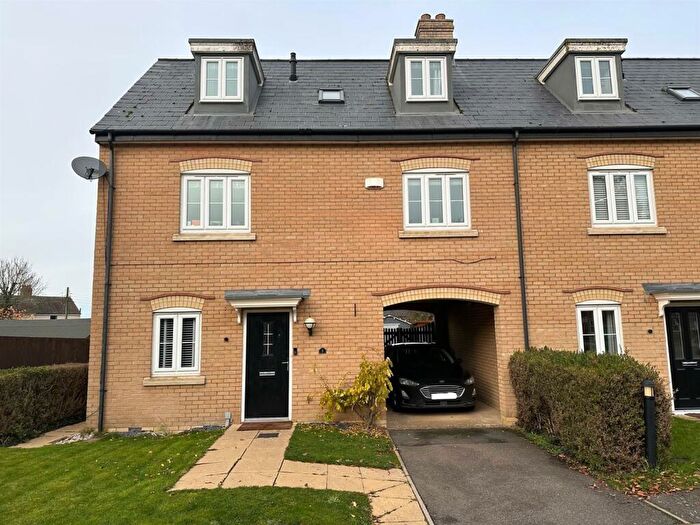 4 Bedroom End Of Terrace House For Sale In Penwald Court, Peakirk, Peterborough, PE6