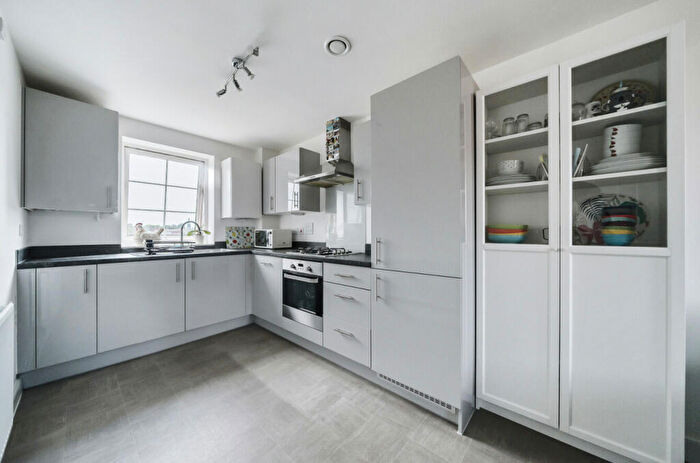 2 Bedroom Apartment To Rent In Fieldfare Way, Harlow, Essex, CM17