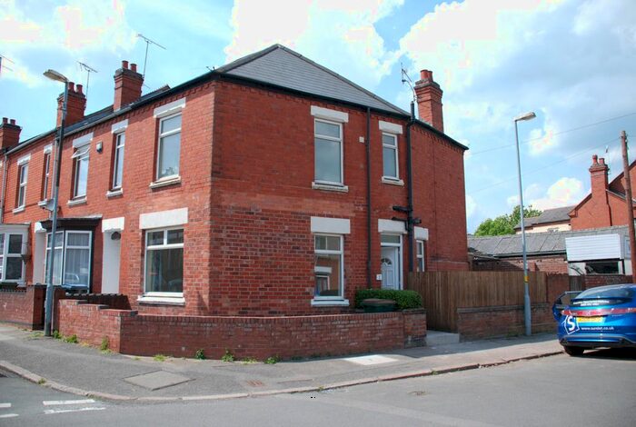 5 Bedroom Terraced House To Rent In Shakleton Road, Coventry, CV5