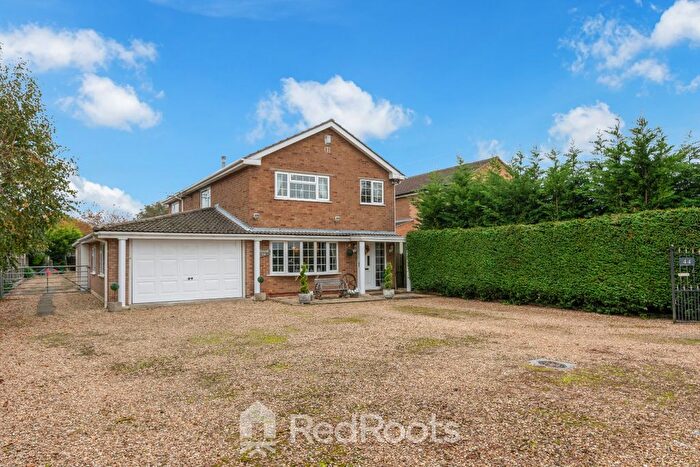 4 Bedroom Detached House For Sale In Doncaster Road, Westwoodside, Doncaster, Lincolnshire, DN9
