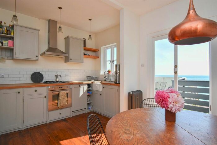 2 Bedroom Flat To Rent In St Clements Place, St Leonards On Sea, TN38