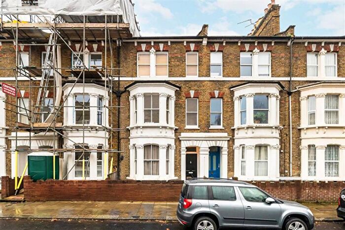 1 Bedroom Flat To Rent In Penton Place, Kennington, SE17