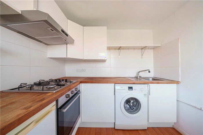 1 Bedroom Apartment For Sale In Goodrich Road, East Dulwich, London, SE22