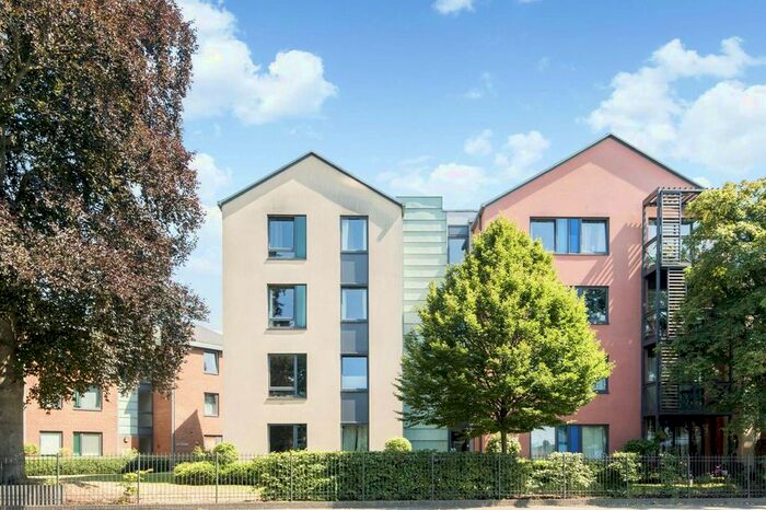 1 Bedroom Flat To Rent In Union Lane, Isleworth, TW7