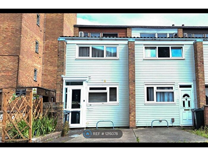 2 Bedroom End Of Terrace House To Rent In Phoenix Place, Dartford, DA1