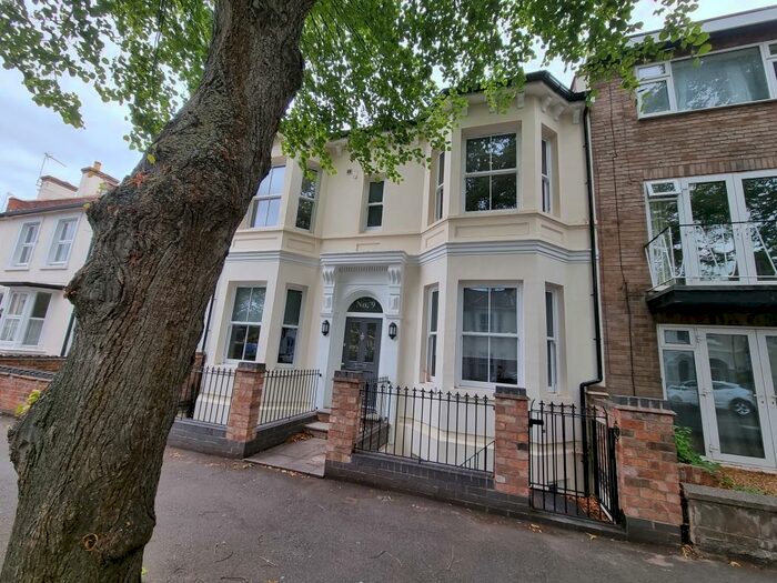 6 Bedroom Detached House To Rent In Leicester Street, Leamington Spa, CV32