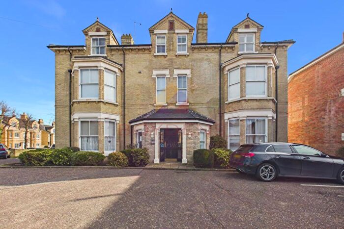 1 Bedroom Flat For Sale In Oxford Court, Oxford Road, Colchester, CO3