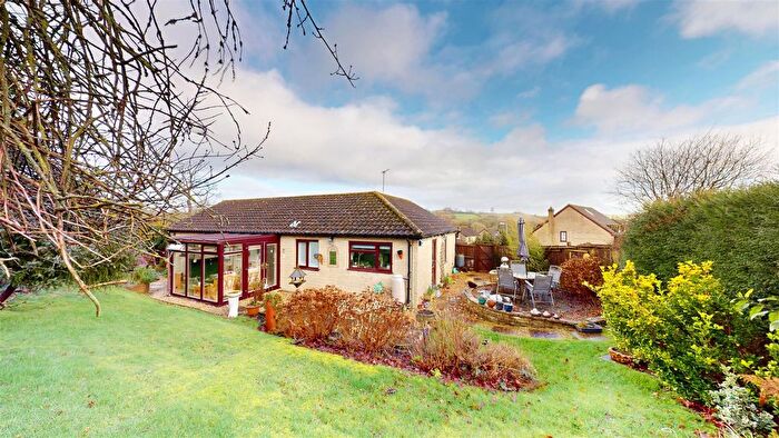 2 Bedroom Detached Bungalow For Sale In Maypole Close, Clutton, Bristol, BS39