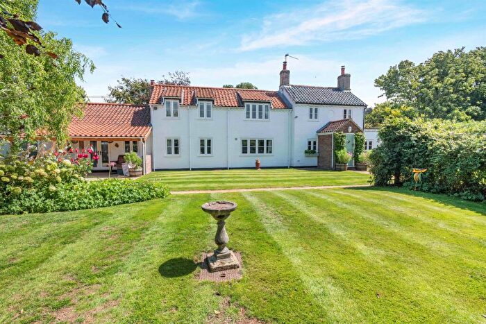 4 Bedroom Detached House For Sale In Church Lane, Bintree, Dereham, NR20