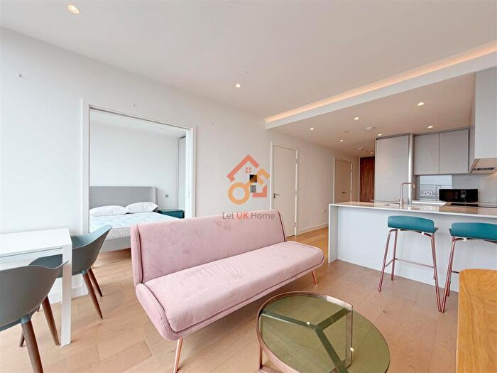 Studio For Sale In Hampton Tower, Marsh Wall, London, E14