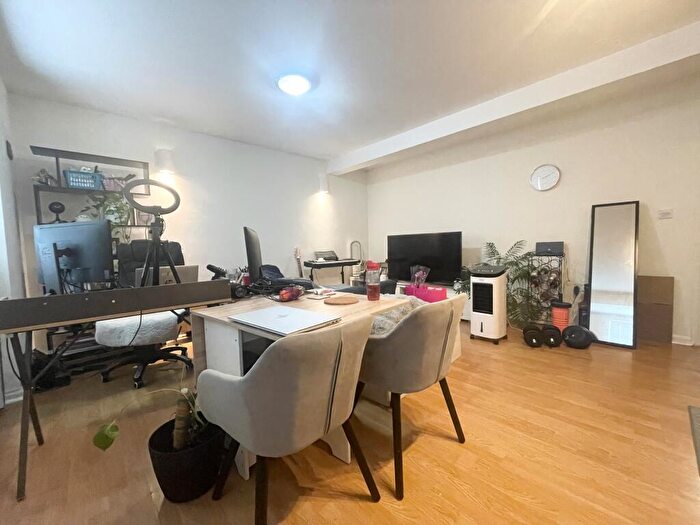 1 Bedroom Flat To Rent In High Street Orpington, BR6