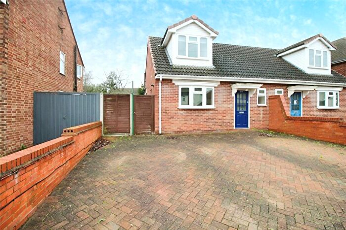 3 Bedroom Semi-Detached House To Rent In Chantry Road, Kempston, Bedford, Bedfordshire, MK42