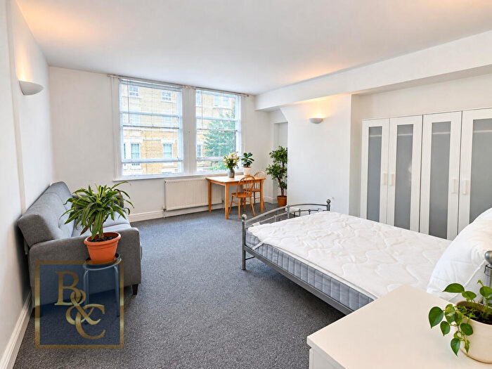 Studio To Rent In Royal College Street, Camden, NW1