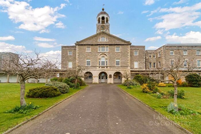 2 Bedroom Apartment To Rent In Trafalger Court, Craigie Drive, The Millfields, Plymouth, Devon, PL1