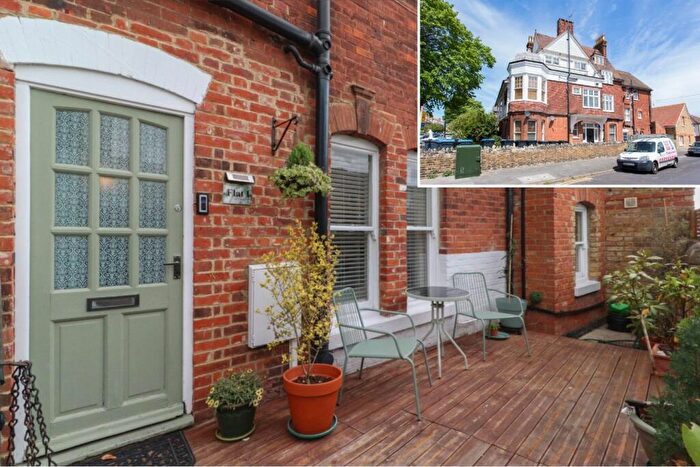 2 Bedroom Flat For Sale In Roxburgh Road, Westgate, Kent, CT8