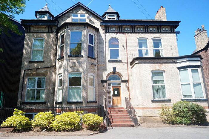 2 Bedroom Flat To Rent In Palatine Road, Manchester, M20