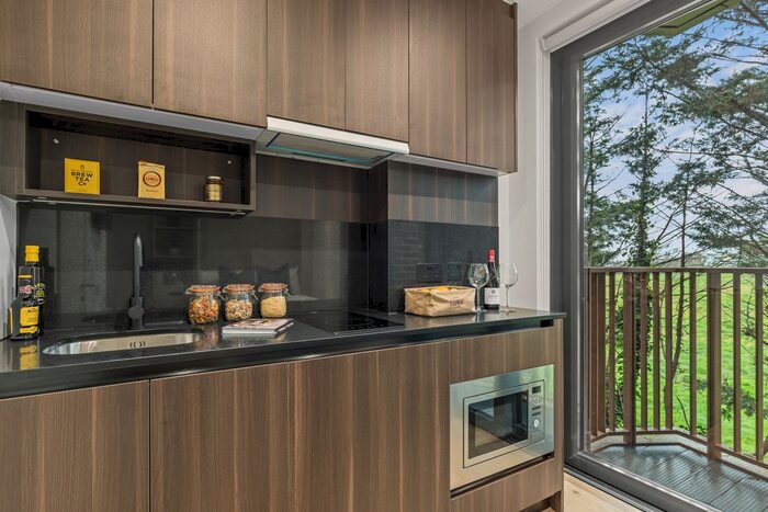 Studio To Rent In Hanger Lane, Ealing, W5