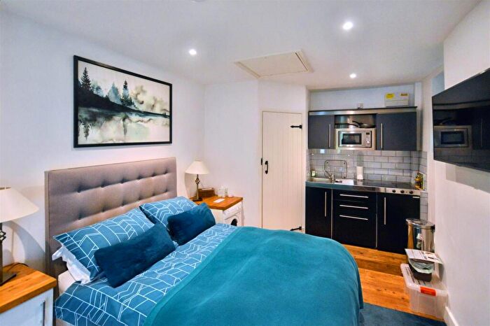 Studio To Rent In Holdenby Road, East Haddon, NN6