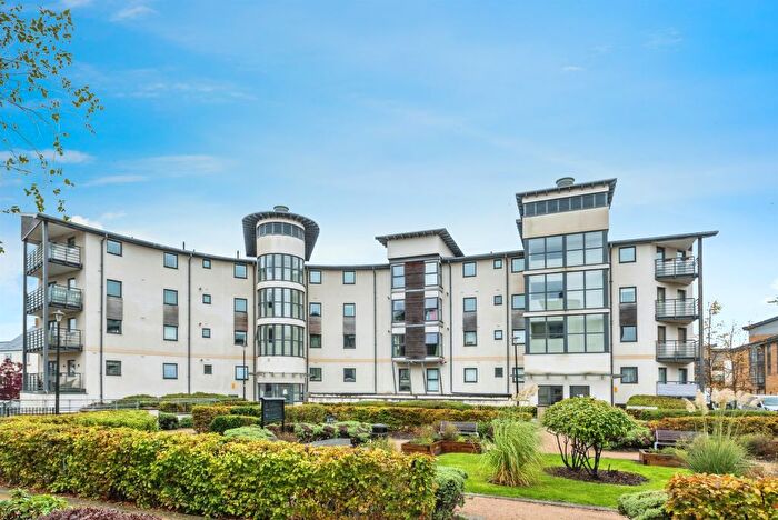 2 Bedroom Flat For Sale In Seacole Crescent, Swindon, SN1