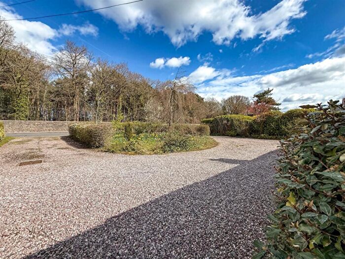 4 Bedroom Bungalow For Sale In Holmes Chapel Road, Somerford, Congleton, CW12