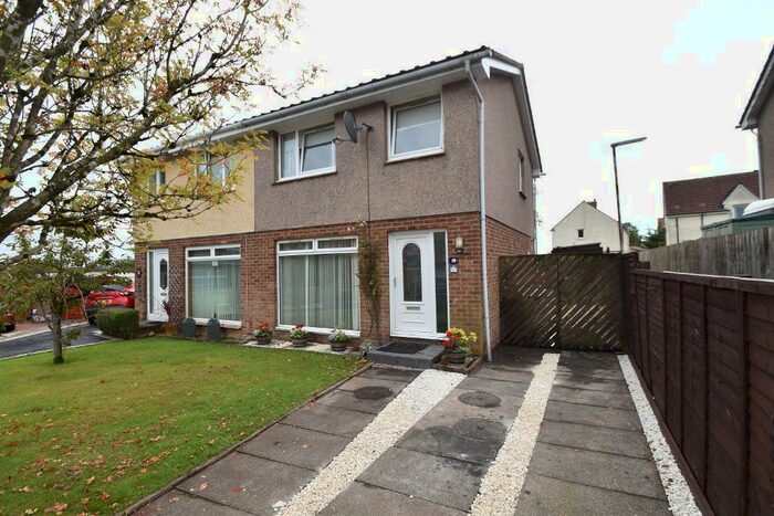 3 Bedroom Semi-Detached House For Sale In Guthrie Place, Torrance, Glasgow, G64