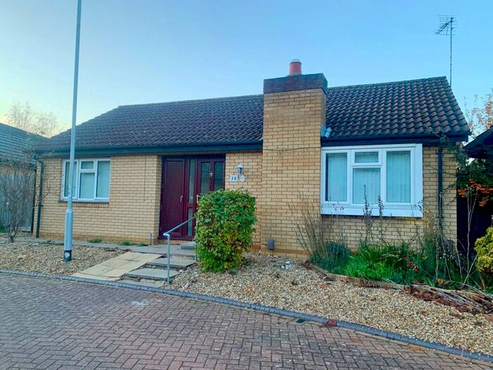 2 Bedroom Bungalow To Rent In Abbotts Grove, Werrington, PE4