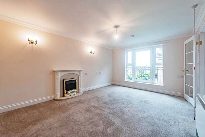 1 Bedroom Retirement Property To Rent In Calcot Priory, Bath Road, Calcot, Reading, RG31