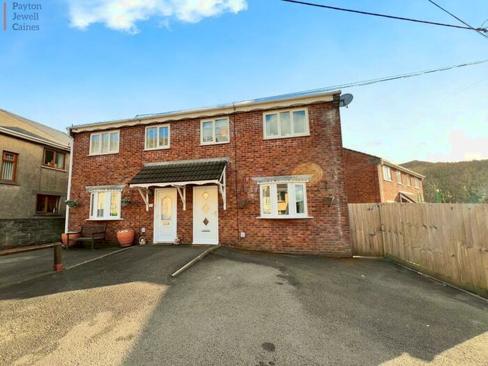 3 Bedroom Semi-Detached House For Sale In Twyn Yr Ynys, Cwmavon, Port Talbot, Neath Port Talbot., SA12