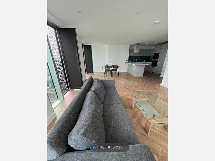 3 Bedroom Flat To Rent In Crown Street, Manchester, M15