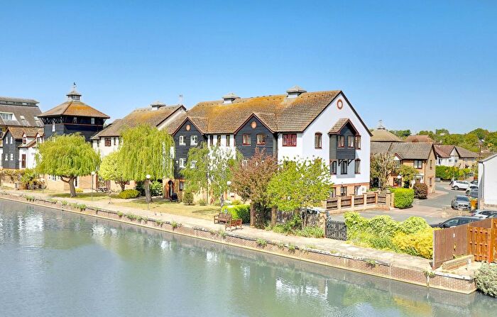 1 Bedroom Flat For Sale In River Street, Ware, SG12