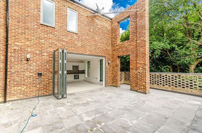 4 Bedroom Property To Rent In Aria Mews, Hanwell, London, W7