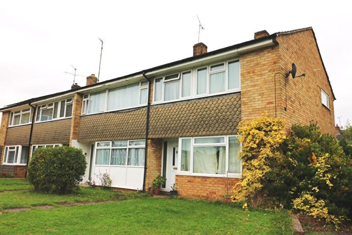 3 Bedroom Terraced House To Rent In Circuit Lane, Reading, RG30