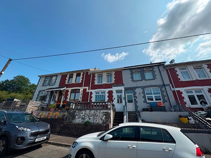 3 Bedroom Terraced House For Sale In The Avenue, Pontycymer, Bridgend, CF32