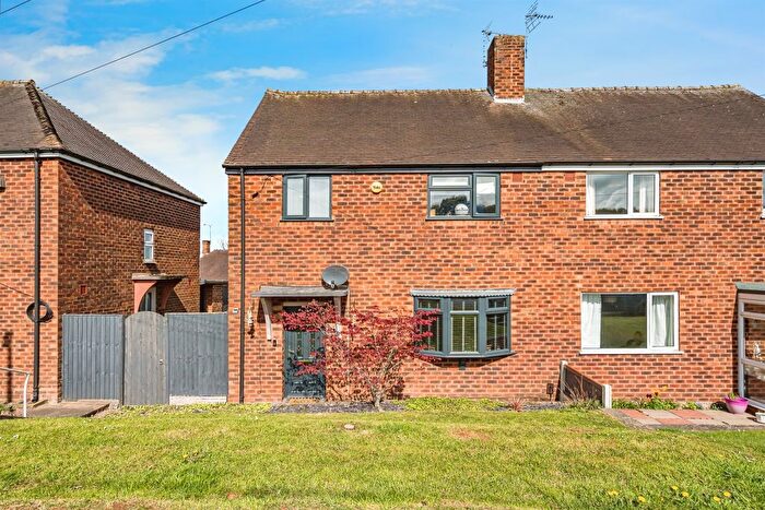 3 Bedroom Semi-Detached House For Sale In Dobbins Oak Road, Stourbridge, DY9