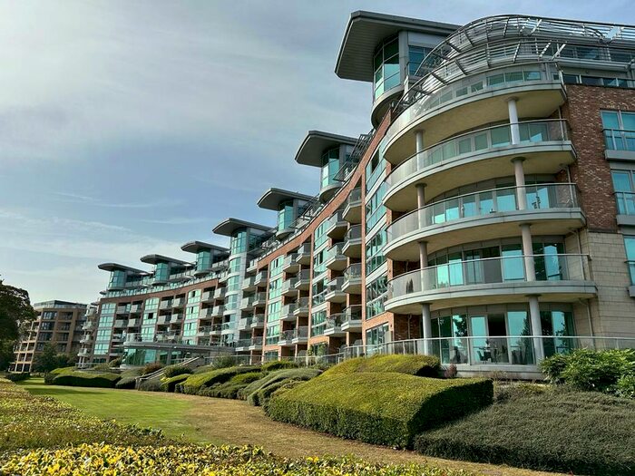 3 Bedroom Apartment To Rent In River Crescent, Nottingham, NG2