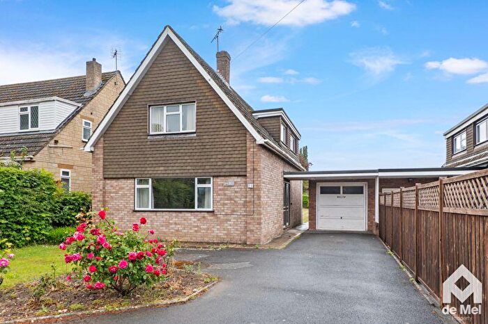 3 Bedroom Detached House For Sale In Church Road, Cheltenham, GL51