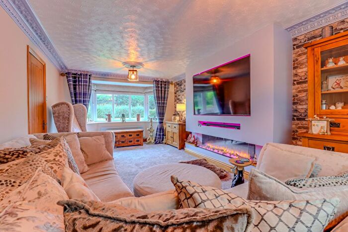 4 Bedroom Detached House For Sale In Falcon Close, Leicester Forest East, LE3