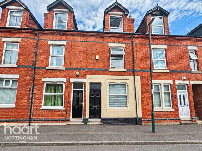 3 Bedroom Terraced House For Sale In Kentwood Road, Sneinton, NG2