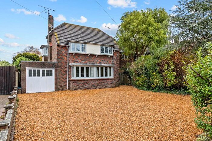 3 Bedroom Detached House For Sale In Littlehampton Road, Salvington, BN13