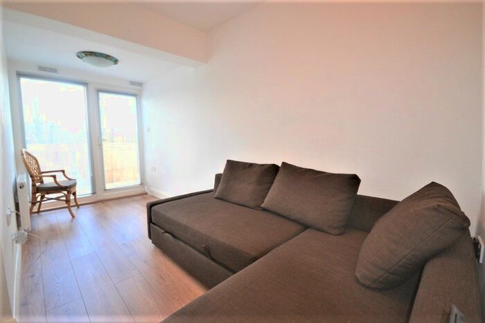 1 Bedroom Flat To Rent In Kilburn High Road, Kilburn, London, NW6