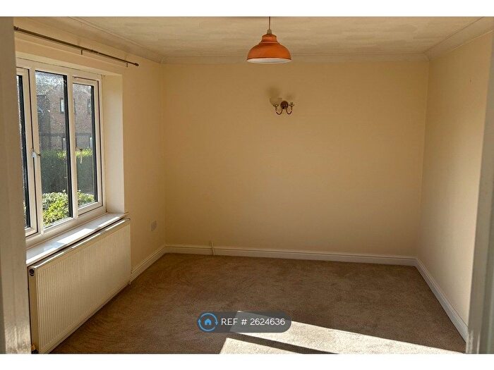 1 Bedroom Flat To Rent In Cardington Court, Acle, Norwich, NR13