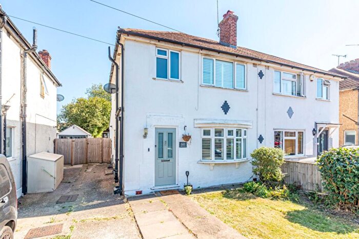 3 Bedroom Semi-Detached House For Sale In Holly Avenue, New Haw, Surrey, KT15