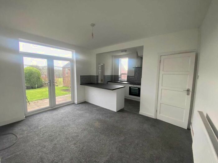 3 Bedroom Semi-Detached House To Rent In Liverpool Road, Haydock, WA11