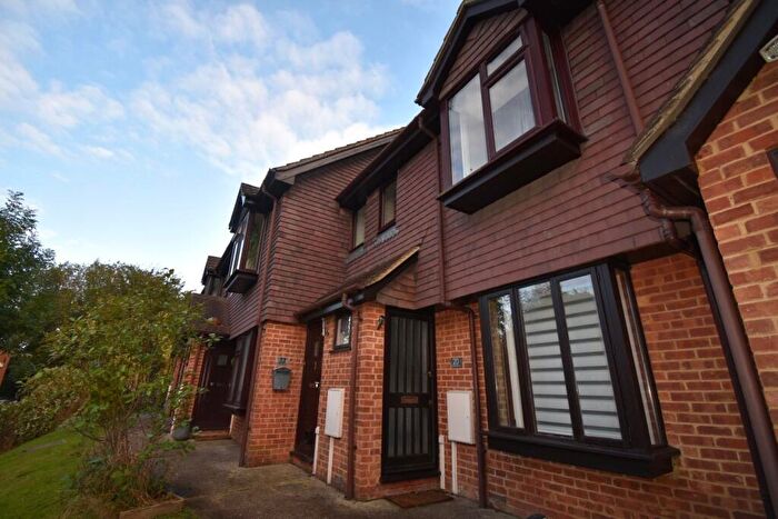 1 Bedroom Maisonette For Sale In Timber Bank, Chatham, ME5